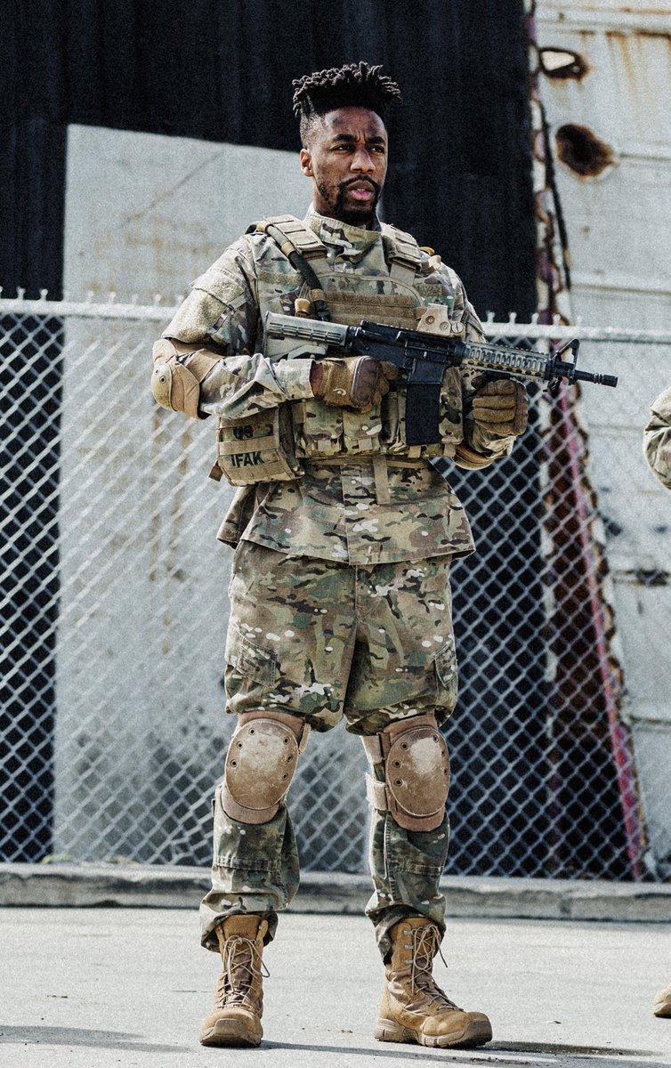 On this Memorial Day we remember all the soldiers who lost the fight so that we could continue ours! God Bless…🇺🇸🇨🇦