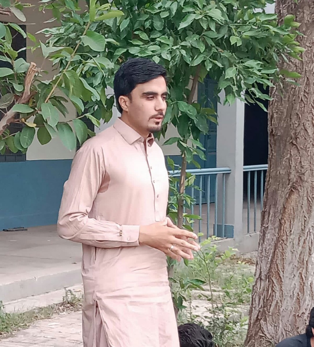 PSFKhyber's tweet photo. پی ایس ایف خیبر کے ارگنائزنگ کمیٹی کے چیئرمین عالم زیب آفریدی کے زیر صدارت گورنمنٹ کالج باڑہ میں انتخابی اجلاس منعقد ہوا
اجلاس میں متفقہ طور پر کالج کابینہ کا انتخاب عمل میں لایا گیا،جس کے مطابق کاشف صدر اور جان محمد جی ایس منتخب ہوگئے.
#PSFKhyber https://t.co/J4to1yBqdp