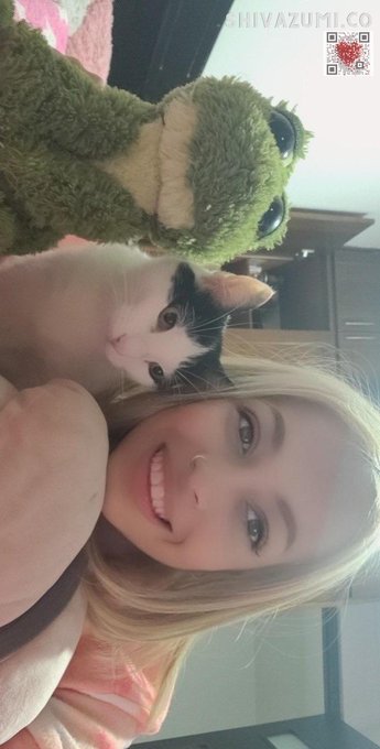 Ready to take on the world, with my cute and charming self 😘 https://t.co/EtzPjBnMf3<a href="/tag/catgirl"class="tags"><span>#catgirl</span></a><a href="/tag/purrfectlyfabulous"class="tags"><span>#purrfectlyfabulous</span></a>