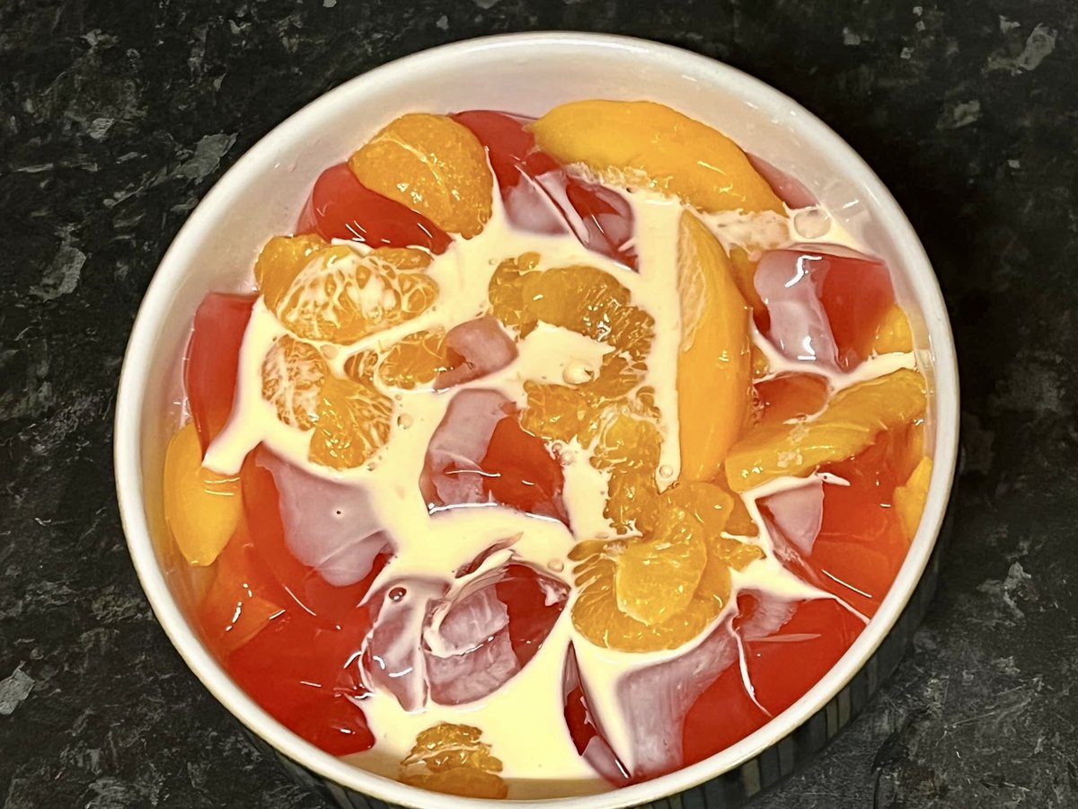 karen thompson tweet media