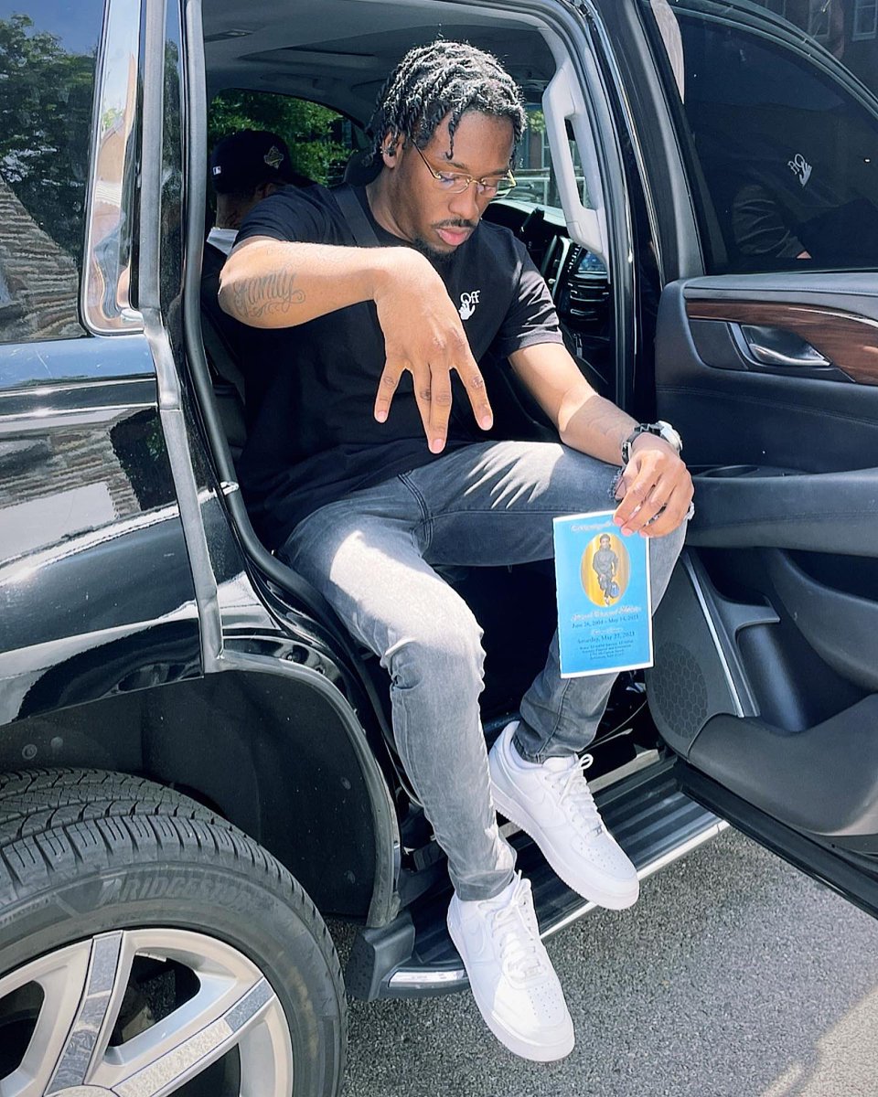 2100jbipp's tweet photo. For yungeen we tryn make a nigga heart stop💔 #E4Y #LLYUNGEEN💚 https://t.co/Oh6aHvpulp