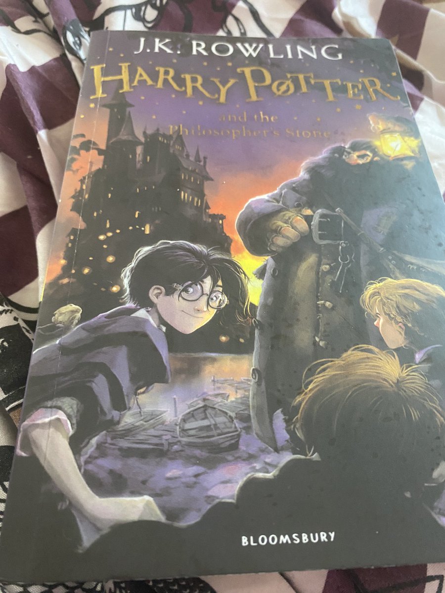 Moonlightsmulti's tweet image. #HarryPotter #harrypotterbook #book #hogwarts #HarryPotterandthephilosophersstone #harrypotterfans #HarryPotterfan