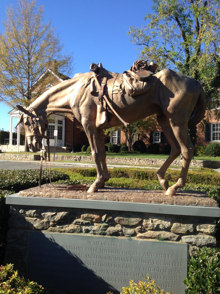TurfHistoryTime's tweet photo. Photos from 2014 visit to @NSLM1954 show monument memorializing the 1.5 million horses &amp; mules of the Confederate and Union armies who were killed, wounded, or died from disease in the Civil War. Many perished within 20 miles of Middleburg, VA in nearby battles. #MemorialDay2023 https://t.co/Z9D2QVOKVm