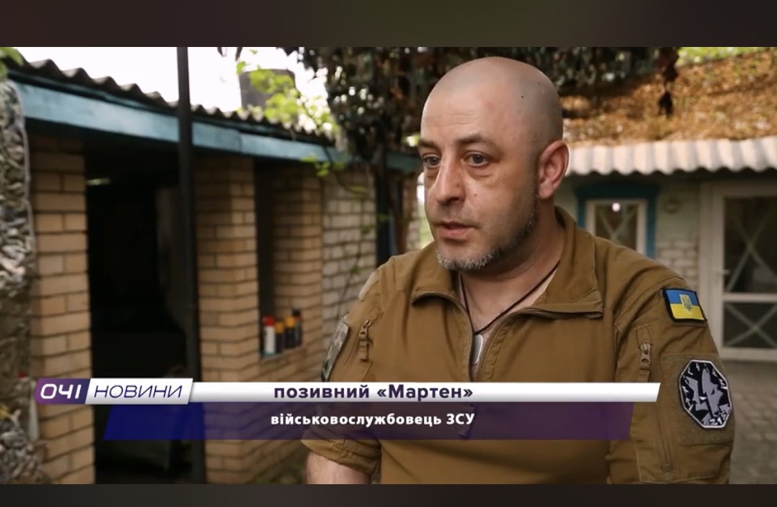 oksanka_bila's tweet photo. Історія зі спаленим автомобілем бійця продовжується…
До мене телефонував колишній кб з погрозами, бо я в Твітері виставила його фото і написала що це він спалив авто… погрожує контррозвідкою і криміналом.
Але я не мовчатиму! https://t.co/JZ3JJNZE19