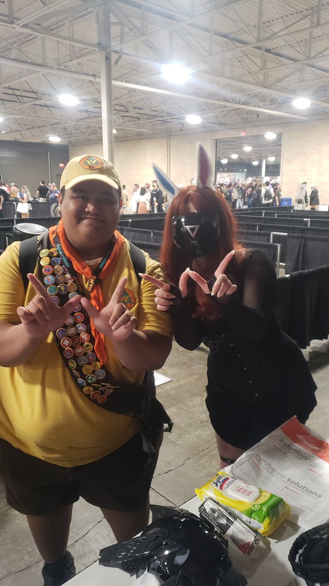 RussellAtCons's tweet photo. Had the absolute pleasure to meet @CottontailVA at Anime North! The Wilderness of Anime North was definitely explored Rawr!!! (P.S Can I claim officially to be the first person with a signed Cottontail Presto card) https://t.co/jlAWCWCWcy