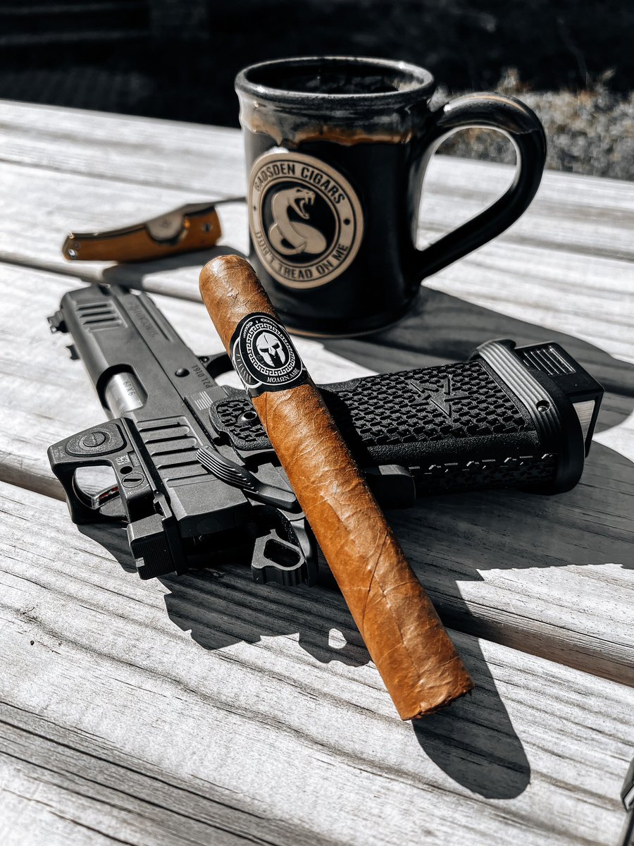 Gadsden Cigars tweet media