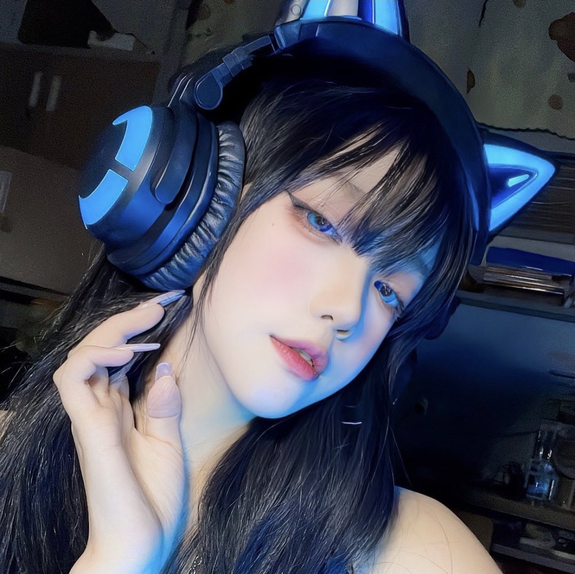 CutestGirlsofTw's tweet photo. I saw her on Instagram but I don't remember her name, I owe you guys. But she looks #adorable, I have a debility with the cosplayers.

Like and retweet if you want to see more #cute girls! https://t.co/ssSizLVX0d