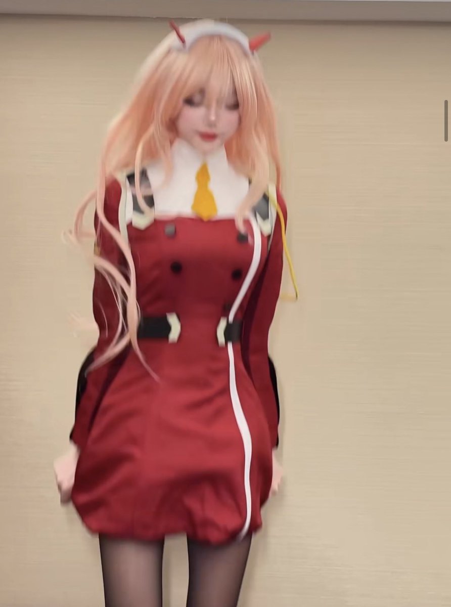 CutestGirlsofTw's tweet photo. I saw her on Instagram but I don't remember her name, I owe you guys. But she looks #adorable, I have a debility with the cosplayers.

Like and retweet if you want to see more #cute girls! https://t.co/ssSizLVX0d