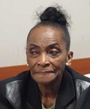 WiSilverAlert's tweet photo. #WiSilverAlert issued in Oshkosh for missing Carolyn Malcom, on foot 100 block of Court St, 79, Female, Black, 5 ft 3 inches, 130 lbs . Oshkosh Police Department 920 236-5700. https://t.co/GiEbOVr4yL https://t.co/D6Ia4Xdx7g