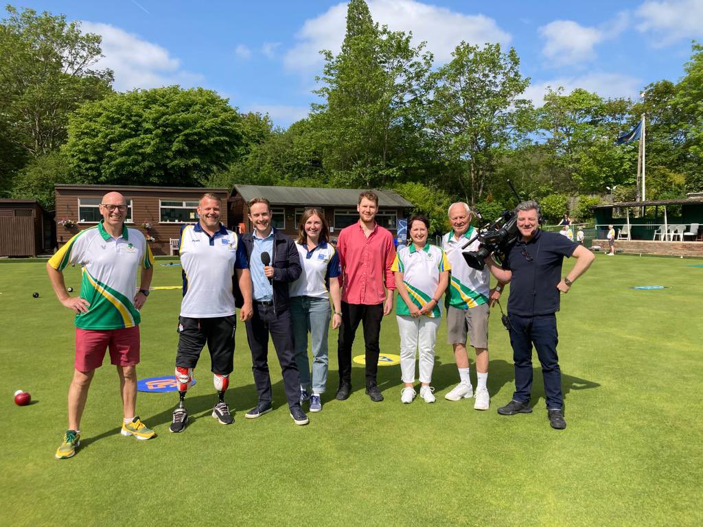 Attempting to emulate a moment of sporting sorcery on primetime national television. Great fun working with @BowlsEngland, @bowlercraig78, @BBCBreakfast and @SkyNews around #BowlsBigWeekend 🎥🎞📸