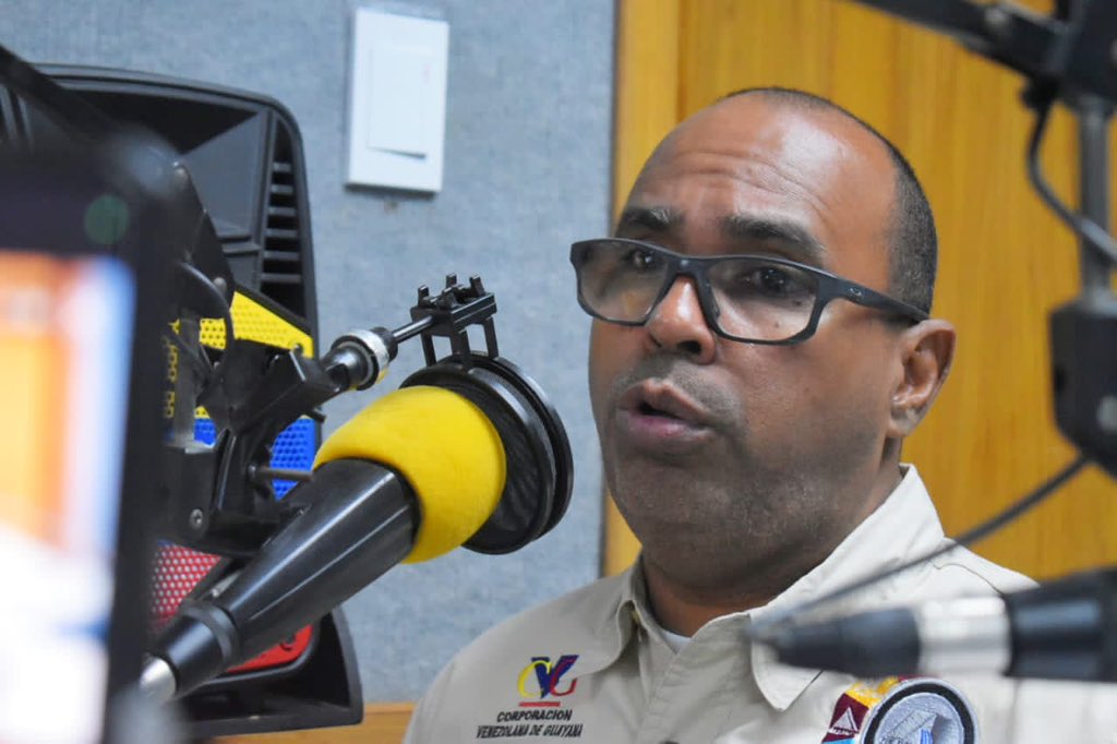 Último lunes de Mayo !!! Bendiciones a todos y todas . En Bolívar estamos preparados por órdenes de <a href="/NicolasMaduro/">Nicolás Maduro</a> para atender las emergencias que se puedan generar producto de las lluvias . Aquí nadie se rinde nosotros somos Inclusión y Desarrollo . Vamos Pa’ Lante