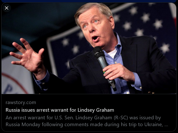 TheRainBowNavy2's tweet photo. #DemVoice1 #ProudBlue #FreshResists  
Well Resisters, seems ole Lindsey Graham, now International Criminal, is Wanted by the Russians.... 
-- Is there a reward...? 
-- where do we turn him in if we can capture him...? 
-- is the reward in dollars or...? Do I need a wheelbarrow?
Russia issues arrest warrant for Lindsey Graham https://t.co/BWnskoT0sw