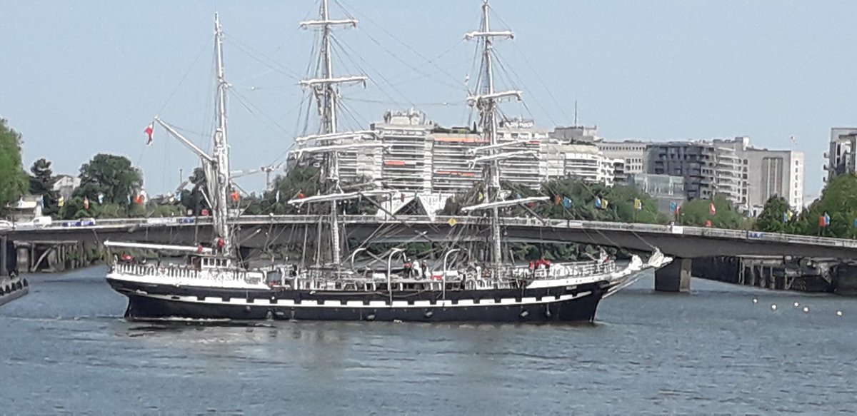 Retour du <a href="/troismats_Belem/">Trois-mâts Belem</a> à <a href="/nantesfr/">Ville de Nantes</a> .

Bienvenue. Toujours un plaisir de revoir ce navire construit à Nantes

<a href="/belem_nantes/">Escale Belem Nantes</a> <a href="/DebordDeLoire/">Débord de Loire 2025</a> <a href="/PortsdeNantes/">Ports de Nantes (compte inactif)</a>