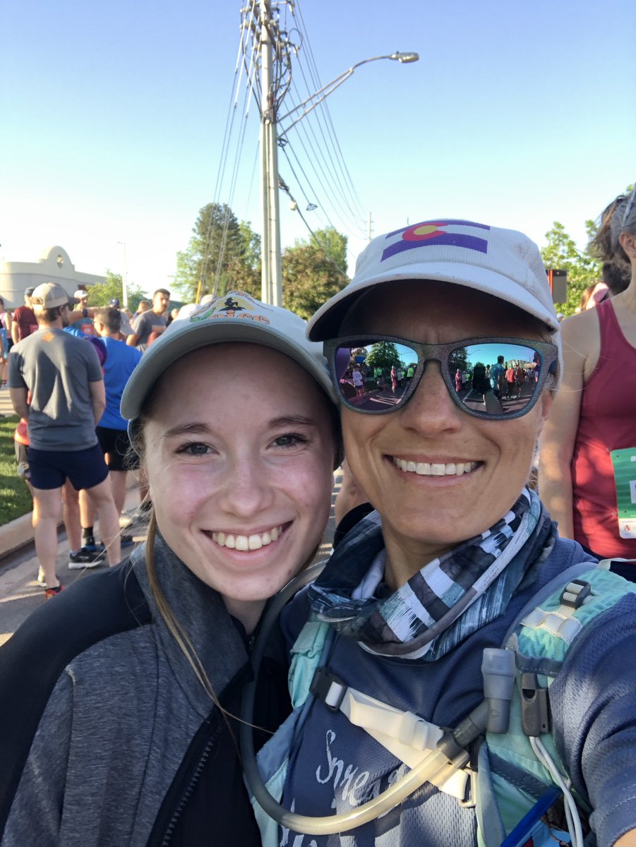 Realrellim's tweet photo. Bolder Boulder! Go time in 22 minutes. #bb10k #bolderboulder #bolderboulder2023 #leagueofgarmin #skirtsports #zoomarunclub https://t.co/cSUfjL0Mty