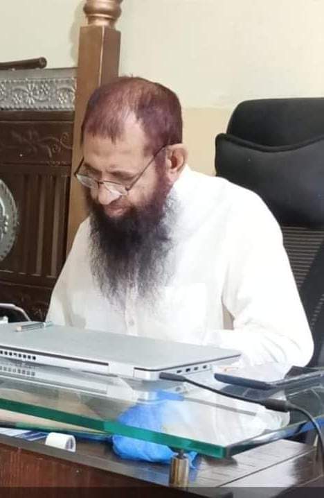#وفاةعالم 
توفي اليوم أحد كبار علماء باكستان ،شيخ الحديث، وأستاذ المشايخ الكبار ،المفسر، عبد السلام بن محمد بهتوي .. فإنا لله وإنا إليه راجعون.
اللهم اغفر له وارحمه وأسكنه الفردوس الأعلى.
ޕާކިސްތާނުގެ މަޝްހޫރުދަންނަބޭކަލެއް،ތަފްސީރާއި ޙަދީޘްގެ ފުންނާބު އުސް ބޭކަލެއް ނިޔާވެއްޖެ.