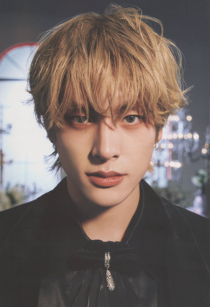 1515heejake's tweet photo. this heejake scans. https://t.co/QDHfGyDiUO