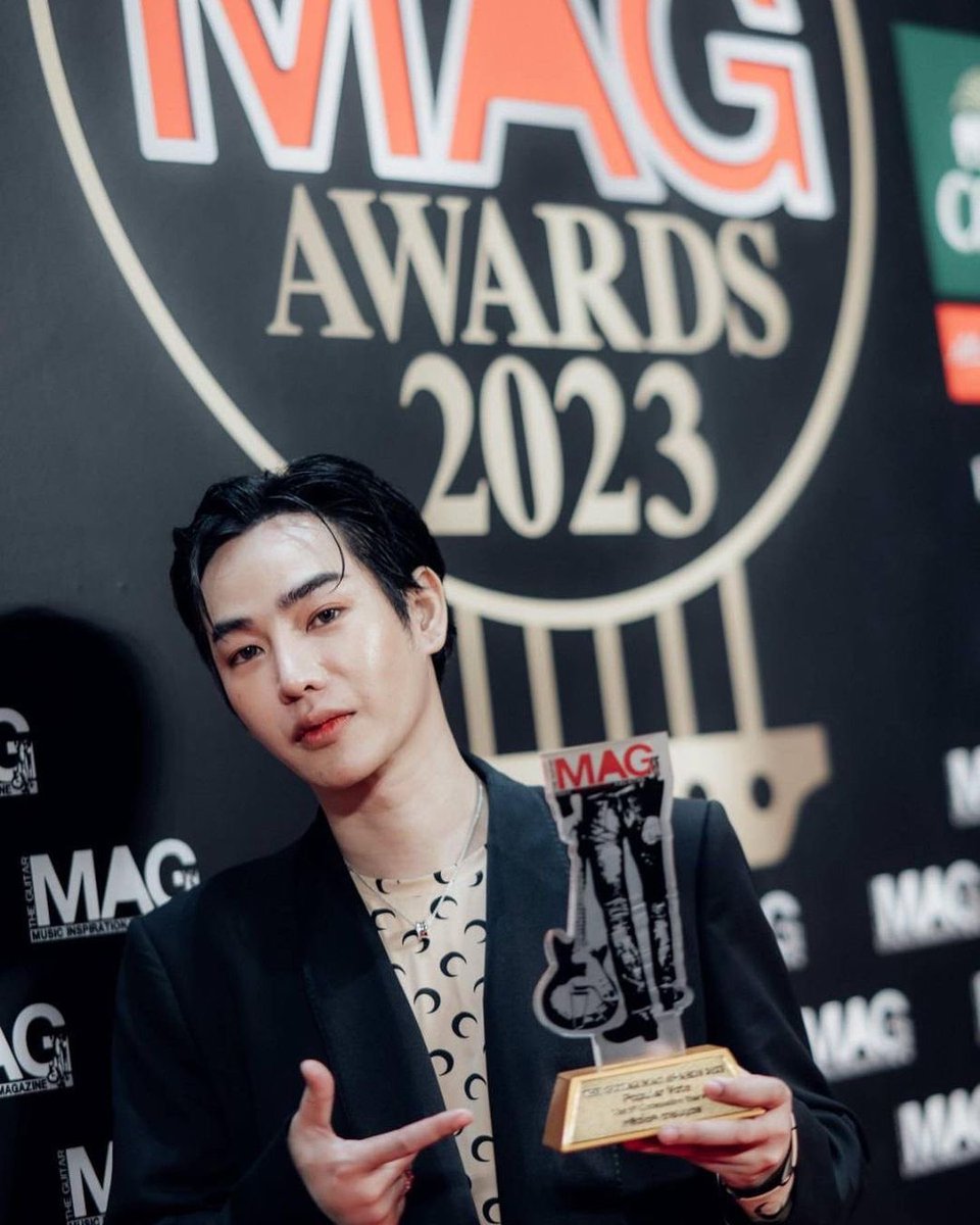 palitstagram's tweet photo. [#PALITSTAGRAM] peckpalit: 🙏ขอบคุณมากๆครับ สำหรับถ้วยทองคำ จะเก็บไวอย่างดีเลยครับ🏆

#theguitarmag 
#theguitarmagawards2023 
#theguitarmagazine 
#theguitarmagxpalit #เป๊กผลิตโชค #PeckPalitchoke https://t.co/BCsLKgBehK