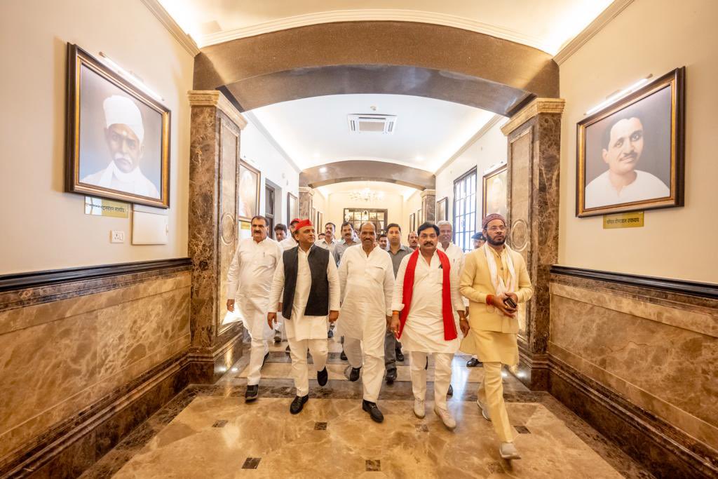 Akhilesh Yadav tweet media