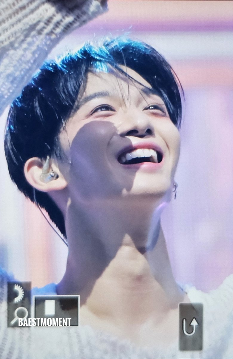 230529 #배진영
이 강아띠가 무조건 행복했음 조켓다고...🥹