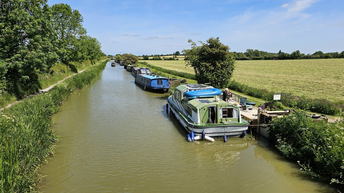 Looking good #KennetandAvon, looking good. @CanalRiverTrust