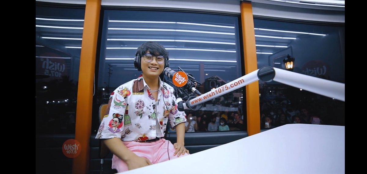 BryanaticsFam's tweet photo. Hi Loves! Bry's "Mag-iisa" wish bus performance is finally out!!

Watch naaaa dali!
🔗 https://t.co/JIggmhYL0G

@brynchong 
#bryanchong
#magiisa https://t.co/BpI5AvSGRo