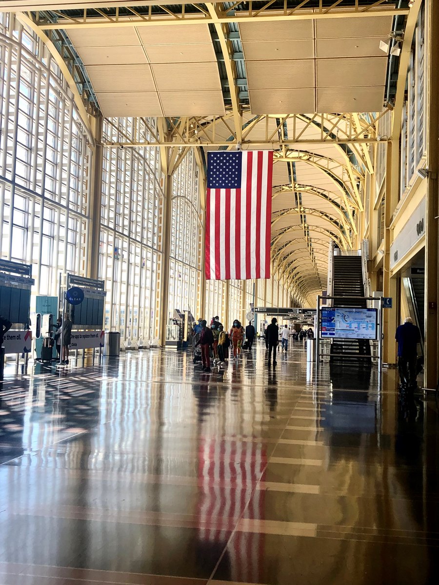 Reagan_Airport tweet picture
