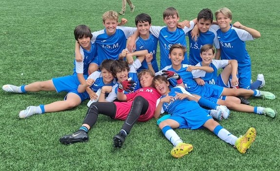 We are proud of our Year 7 football team, who have qualified for the final of the Madrid-wide competition on June 3. They have also classified for the 'Finales Autonómicas' on the 18th June in Buitrago de Lozoya. 
#futboljuvenil #futbolautonomica #britishschoolmadrid