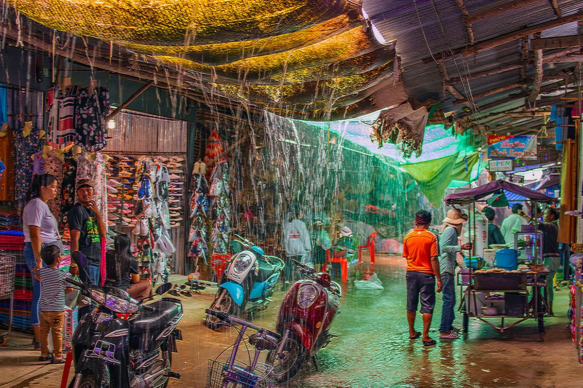 thailand-becausewecan.picfair.com/pics/015029184…
Rainshower at the Chong Chom Market.
This Market is on the border between Thailand and Cambodia, about 70 km south of Surin City.
Photo for Sale
Commercial & Advertising Use
Digital Download
Print
Self Promotion
#thailand #thai #thailandnews #streetphoto