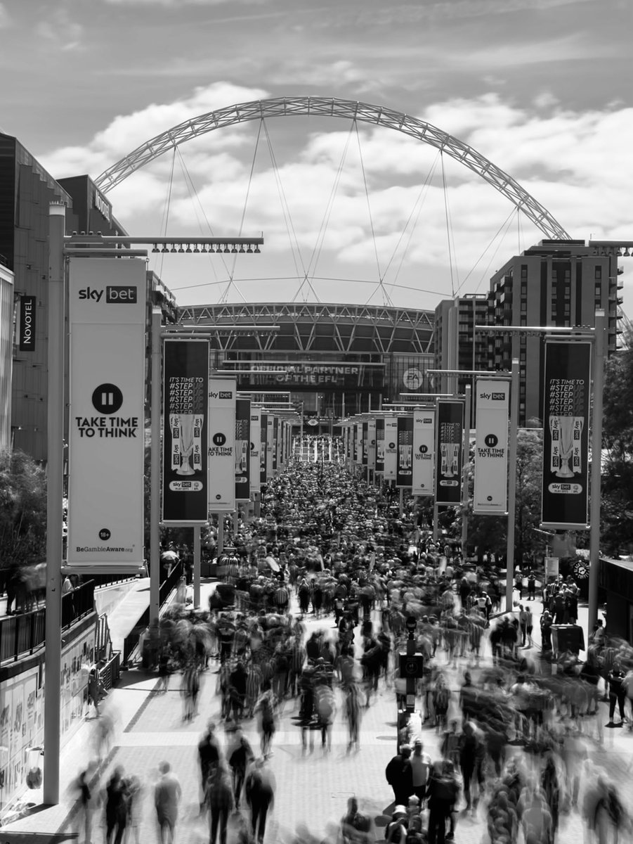 bloohair1970's tweet photo. #groundhopping #sheffieldwednesday #barnsleyfc #Playoffs #swfcbfc https://t.co/fgJJ8aKZba