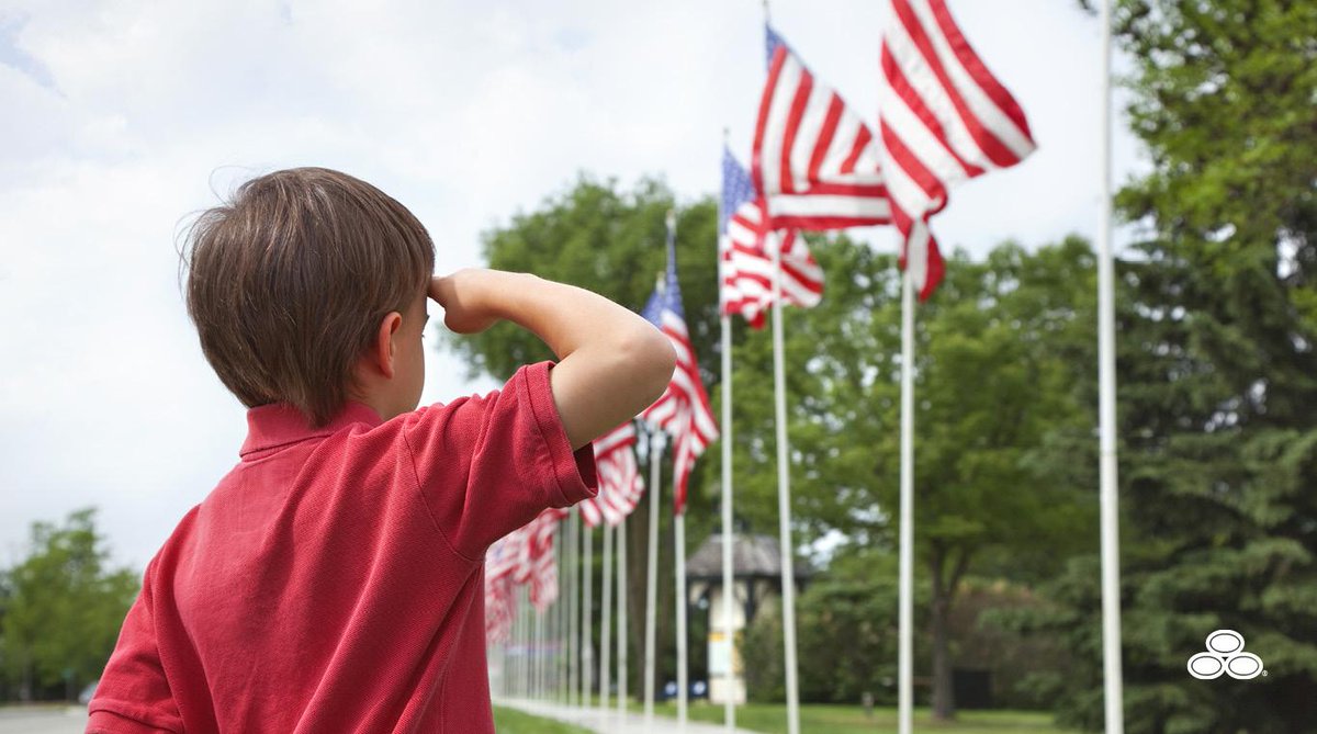 Carolperduesf's tweet photo. On Memorial Day, we remember and honor all the brave people who gave their lives for our country. https://t.co/vsYjvbofqQ