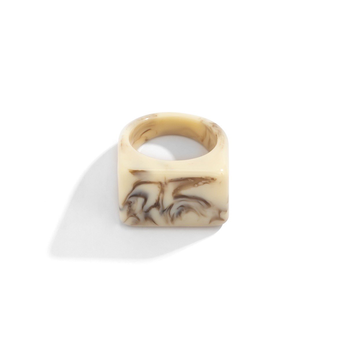 Ax_and_E's tweet photo. Resin rings are here for N2500 each in all colors 🥵🙊

📍deliver nationwide https://t.co/AkHO5KW6qG