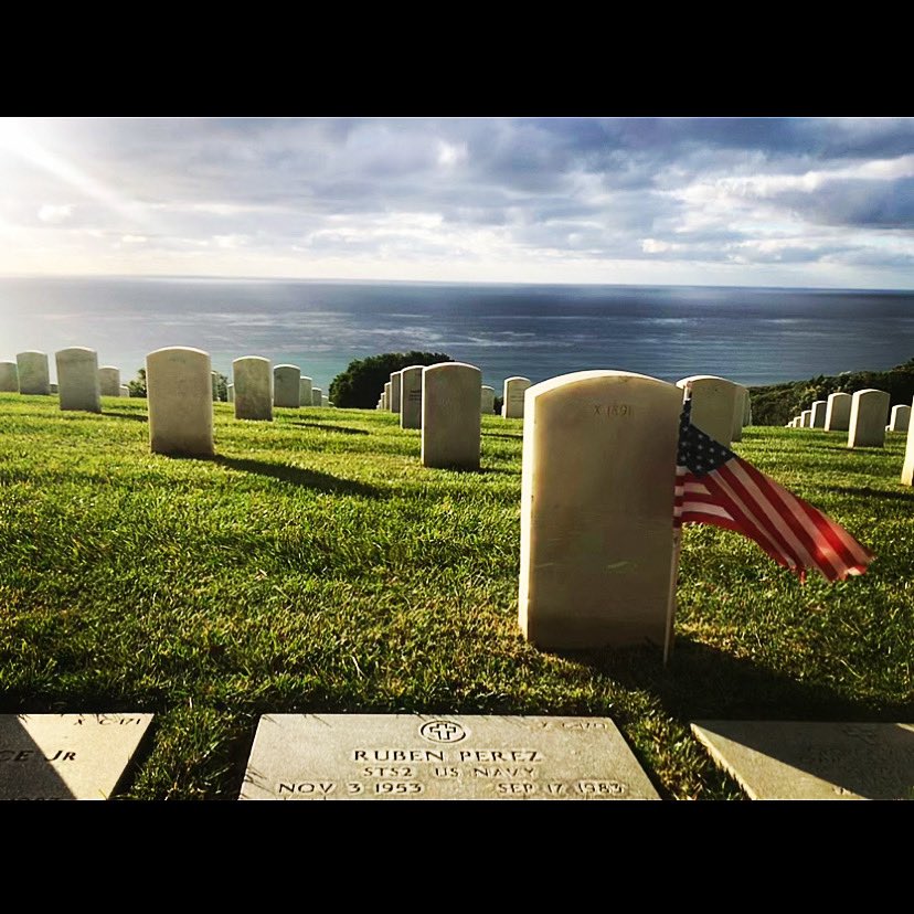 Remember & Honor. I took this while visiting San Diego.  #fortrosecrans #nationalcemetery #MemorialDay