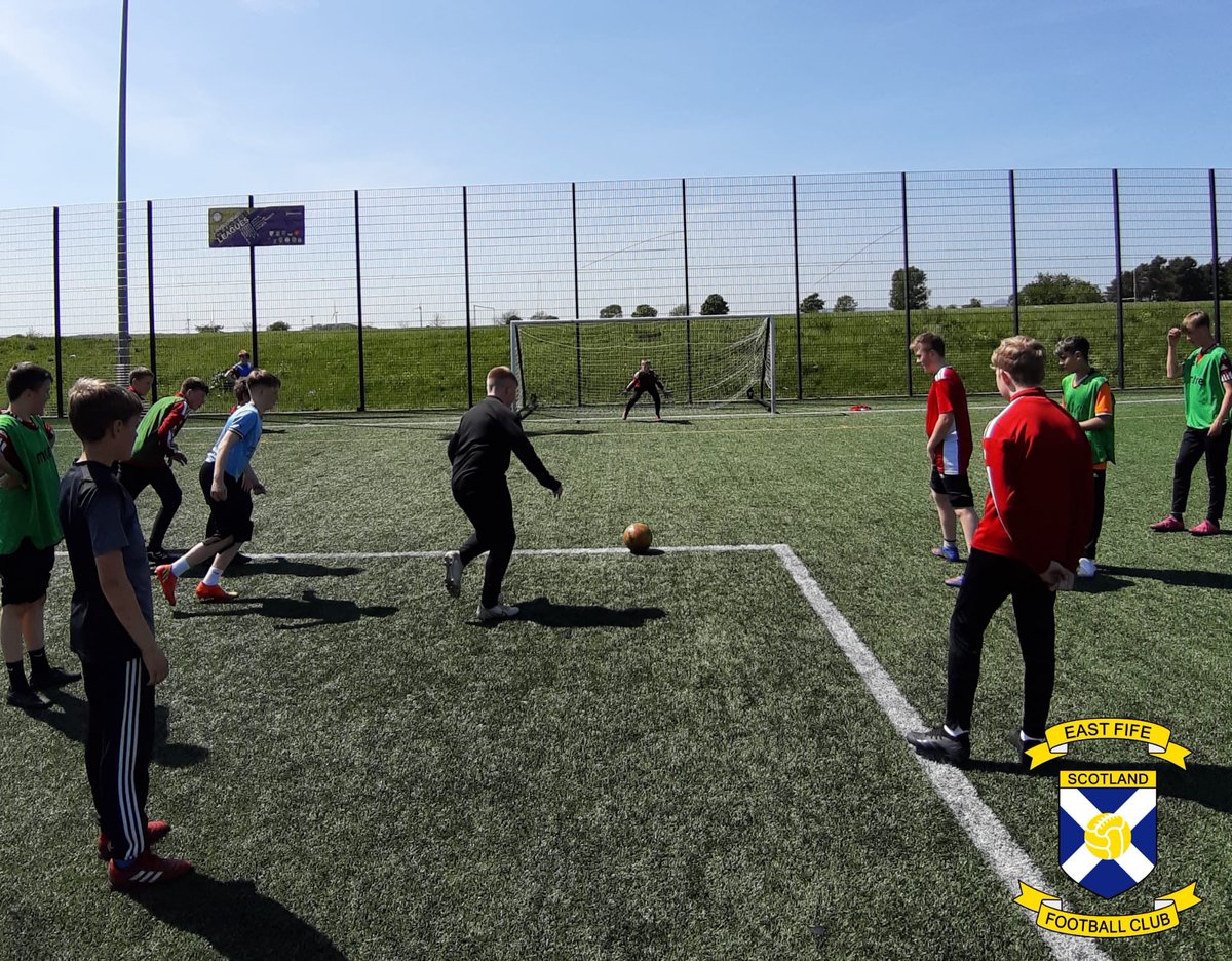 🏴󠁧󠁢󠁳󠁣󠁴󠁿 The Sun is shining in Fife as we celebrate 150 years of Scottish football 

⚽️ Today we are participating in the Big Kickabout at our school provisions

🤝 We will share this week, how we use the power of football to engage with our communities 

#WeekOfFootball