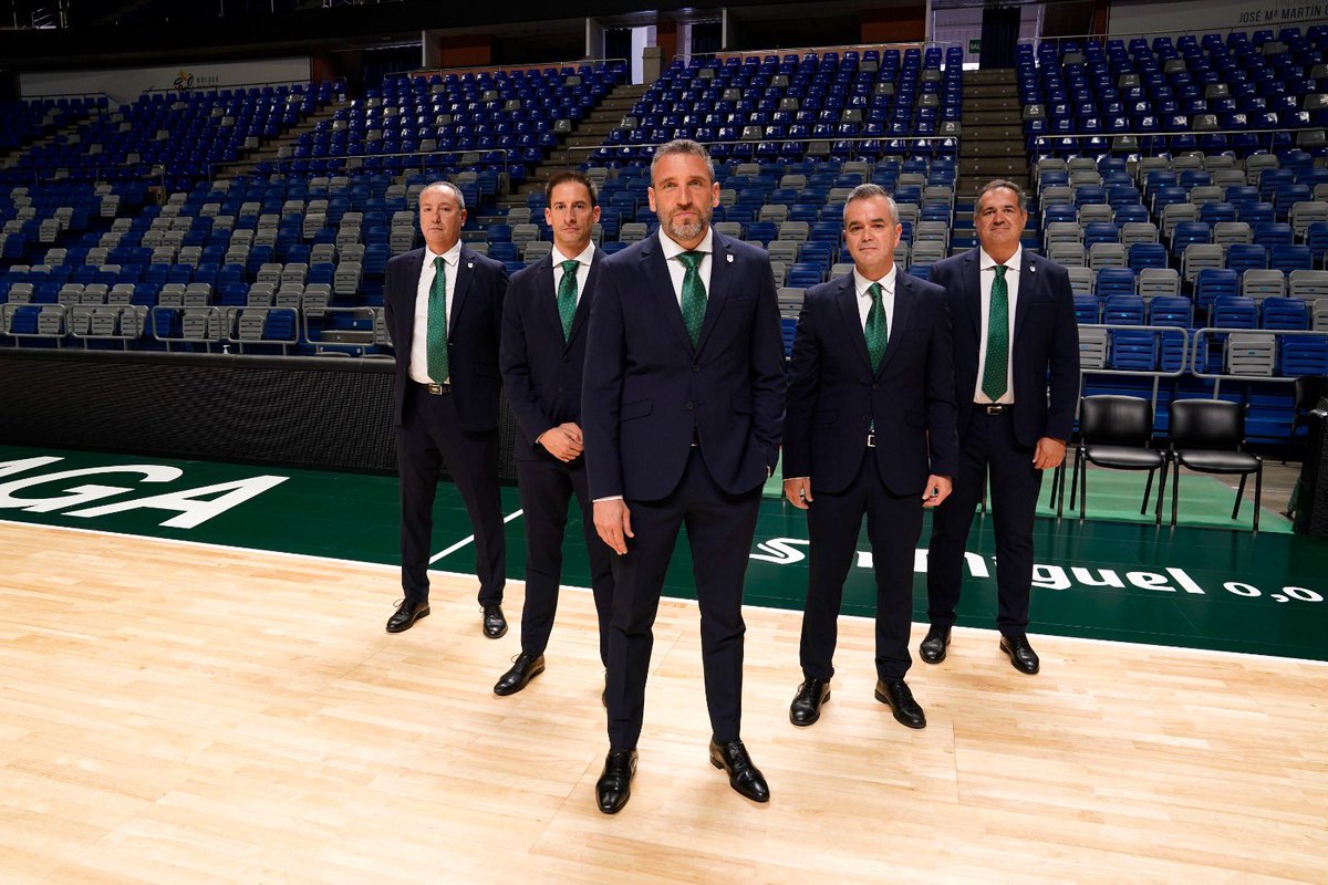 Hilo sobre los detalles defensivos del <a href="/unicajaCB/">UnicajaCB</a> en la primera parte, donde deja en solamente a Tenerife en 20 puntos. Gran trabajo de <a href="/ibonnavarro/">Ibon Navarro</a> y su staff técnico.