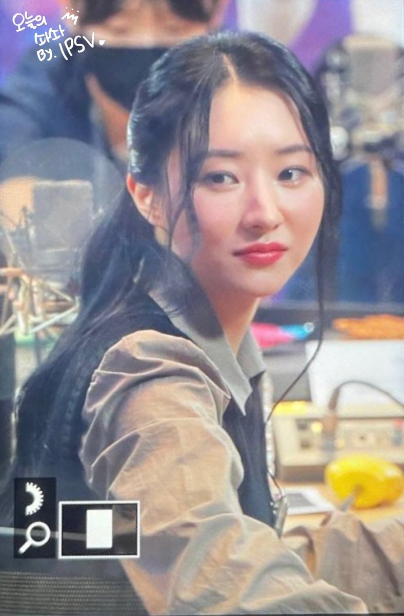 impulsive_sua's tweet photo. 230529 #드림캐쳐 #수아 #김보라 #DREAMCATCHER #SUA 프리뷰

i don’t need no light to see you shine. ✨ https://t.co/YZGpuQcTTX