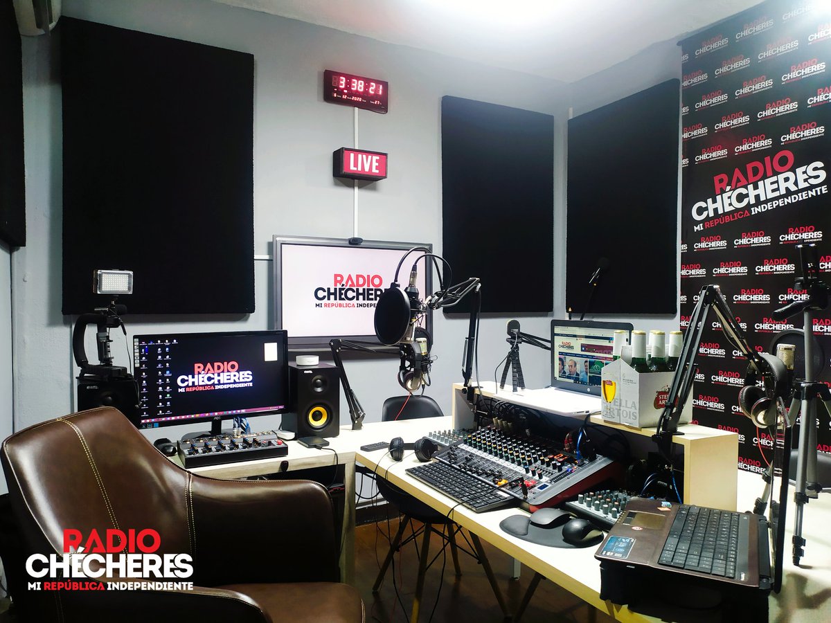 RadioChecheres's tweet photo. Que si nos hacen el favor y nos siguen 💫🪔🤗🥰 pero en redes sociales, porque perfilados ya nos han tenido en los nefastos gobiernos anteriores al actual excelente Gobierno del Cambio. https://t.co/S3sRhRkDlx