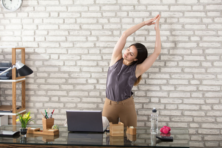 dynamichealthje's tweet photo. If you work at a desk - change your working position regularly & take movement breaks once an hour to help keep your muscles & joints healthy 👍
#Sitting #Health #BackPain #NeckPain #posture #chiropractic #osteopathy #physio #DynamicHealth #JerseyCI https://t.co/cs5HsFwkUK