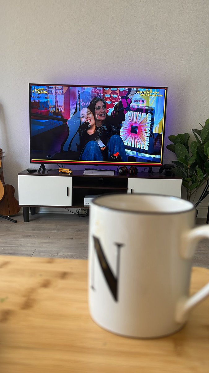 Buen día! Escuchando #nadiedicenada desde Miami