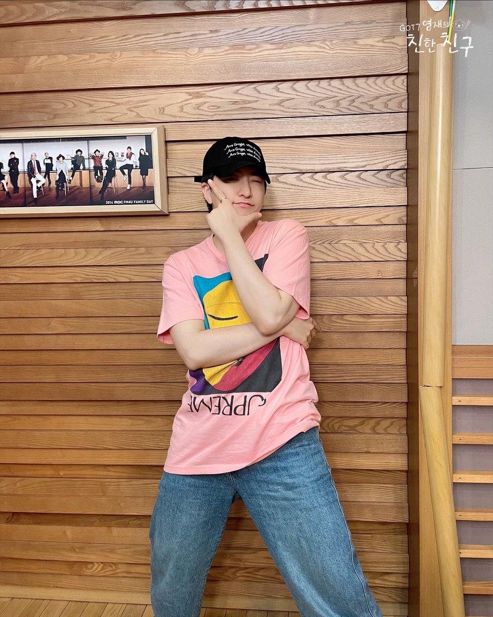 mbcbf_ever's tweet photo. 🦦친친🦦

오늘 완전 #인간딸기우유 🍓🍰
달달하고 상큼 ✨

#MBC #RADIO #GOT7영재의친한친구 #친한친구 #친��� #달친친 #달디 #GOT7 #갓세븐 #영재 #YOUNGJAE https://t.co/PM9d5ckXFV