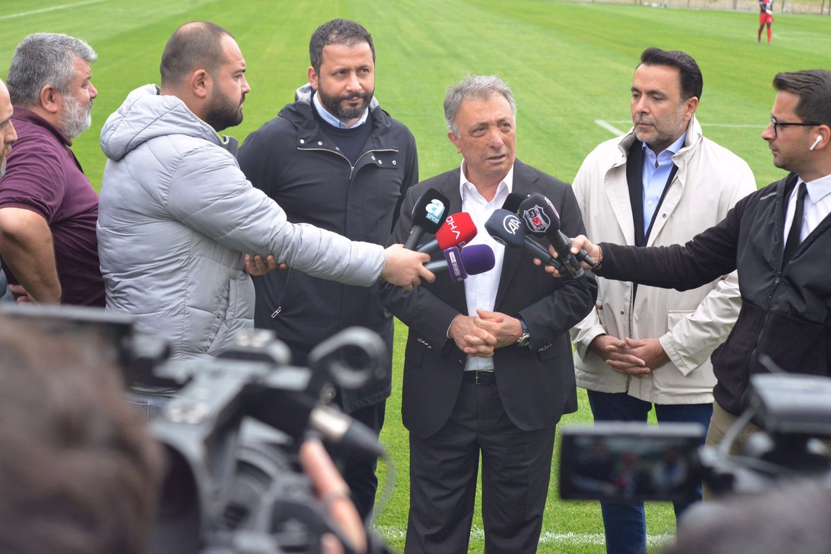 Besiktas's tweet photo. BJK Nevzat Demir Tesisleri’ndeki Futbol Akademimize Ait Sahanın Açılış Töreni Yapıldı

🔗 https://t.co/88fCwitce0 https://t.co/RkBMoi2gi3