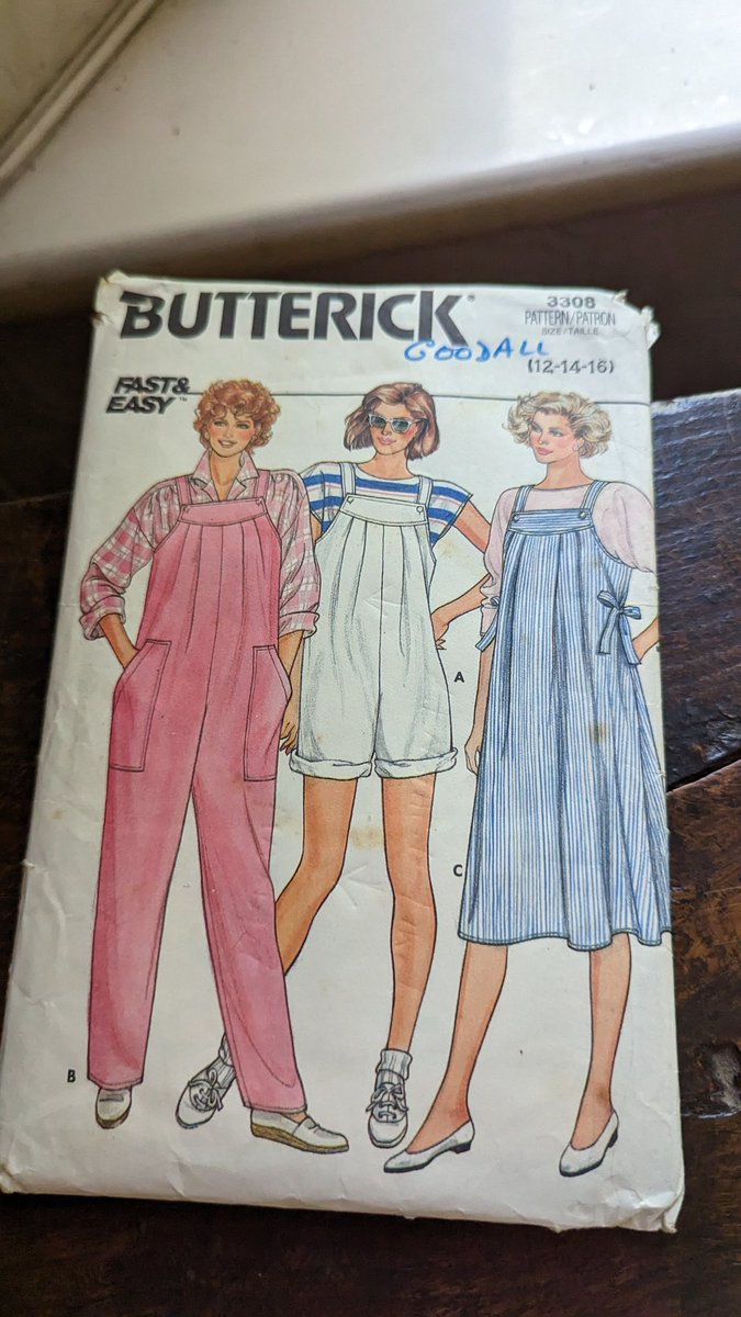 chemstuff's tweet image. Clearing my grandmothers house and coming across these old clothing patterns (possibly from the 40s onwards). Does anyone know if they might be useful? We'd love to see them used???
@V_and_A @doc_kristy