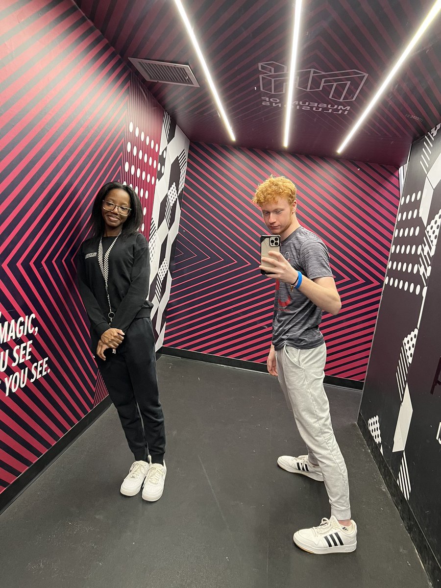 czy ⛄️🤍 tweet media