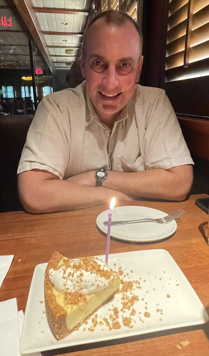 ar_hudak's tweet photo. Happy Birthday 🎈 to my wonderful husband . Hope you have a fantastic year. Love ❤️ U  blessed w/ our family. @hudakedw #Birthday2023 #family #BlessedAndGrateful #Familylove https://t.co/BBZhegDoGi