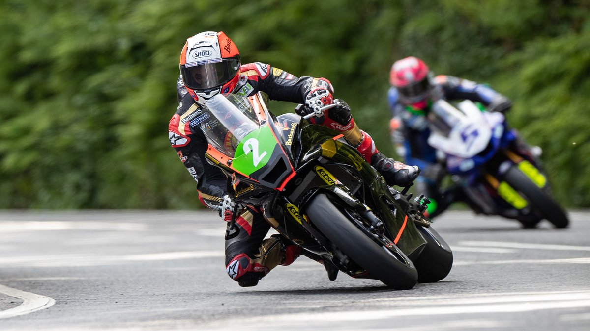 ttracesofficial's tweet photo. The first qualifying session of #TT2023 is well underway with the Supersport and Supertwins out first. We've seen some incredible speeds and some rapid leather changes!

Where are you watching? 

#TTQualifying1 #Supersport #Supertwin #RoadRacing https://t.co/4XFZu31BQp
