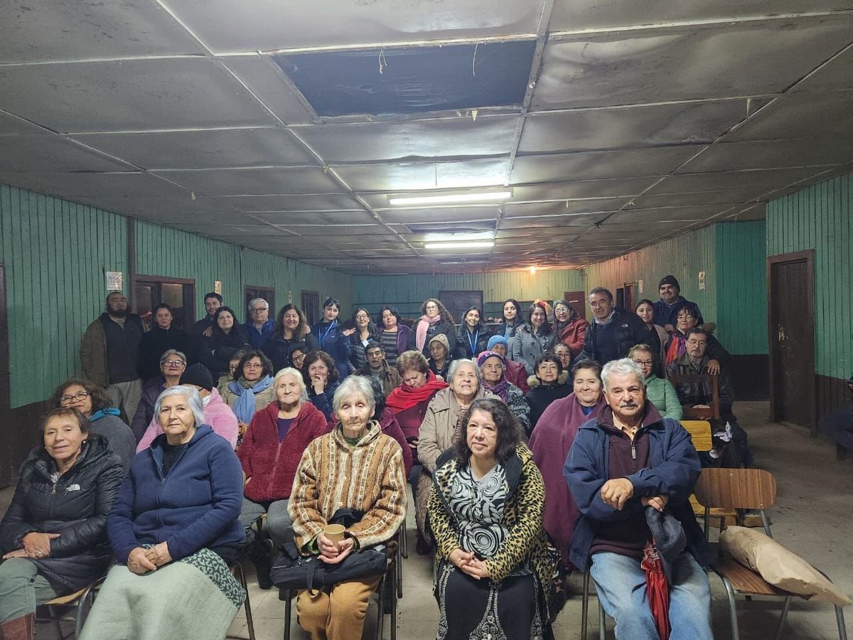 En dependencias de la Sede el Progreso, se desarrolló la Reunión asamblea, donde el Alcalde <a href="/bsantosalcalde/">Baldomero Santos</a> , informó la obra de confianza que se efectuará en el sector, donde trabaja el Programa Recuperación de Barrios. #quieromibarrio
