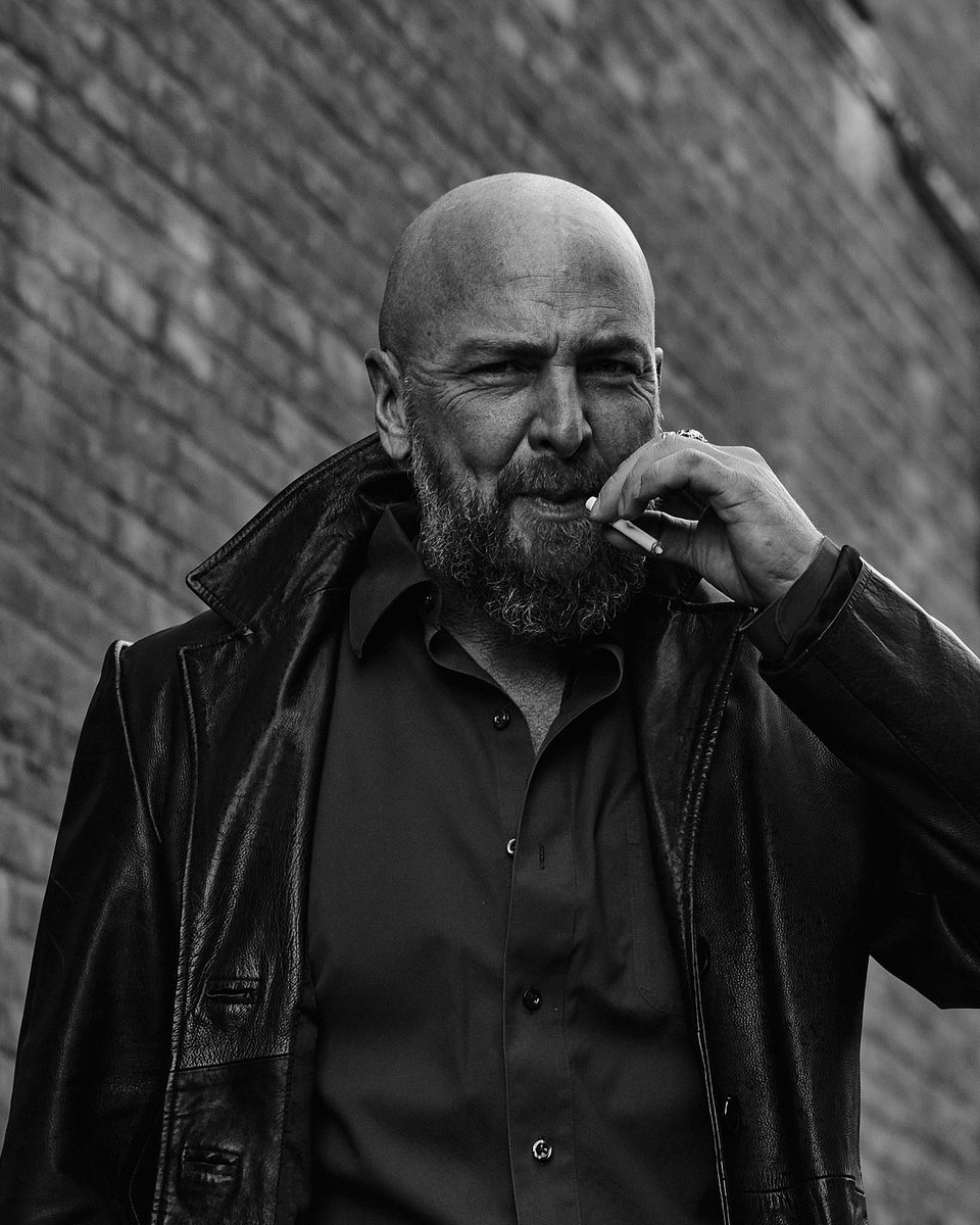 Editorial portrait of actor Joseph Claude Dubois, photographed outside my studio in Hamilton.

#Toronto #HamOnt #headshot #portrait #personalbranding #personalbrand #personalbrandphotography #photographer #headshotphotographer #portraitphotographer #portrait #Torontoheadshots #he