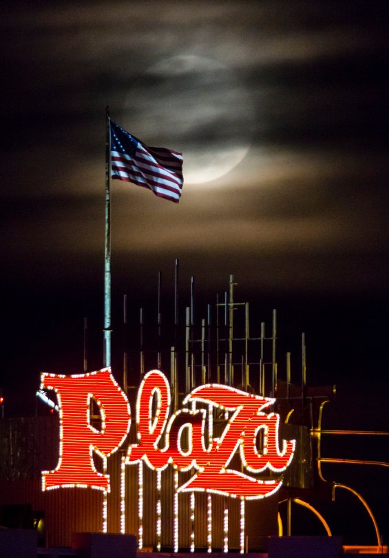 Today we remember all who have served! 

📸@CSStevensphoto

plazahotelcasino.com
#Plazalv #Vegas #DTLV #FremontStreet #OnlyVegas #Downforanythingdtlv #MemorialDay #ThankYou