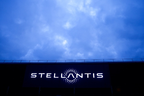 HydrocarbonProc's tweet image. Stellantis may ship fewer gas-powered vehicles to U.S. states with strict emissions rules

Read More: ow.ly/SLlX50Ox0ZN
#Stellantis #gaspoweredvehicles
#combustionengine #EV