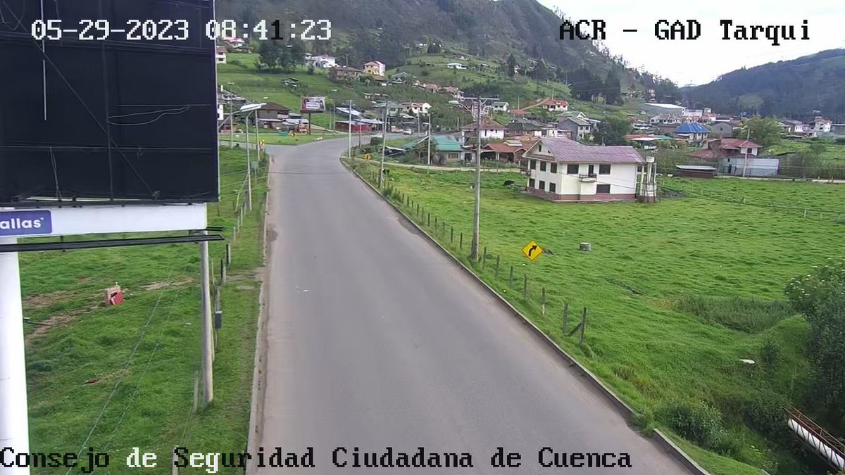CSC_CUENCA's tweet image. #FelizLunes
Desde la sala de Monitoreo del #CSC, a través de nuestros sistemas de video vigilancia ubicados en diferentes espacios públicos como parques, plazas y orillas de ríos alertamos incidencias para precautelar tu seguridad y la de los tuyos. 
@czamoramatute
@cuevavpablo