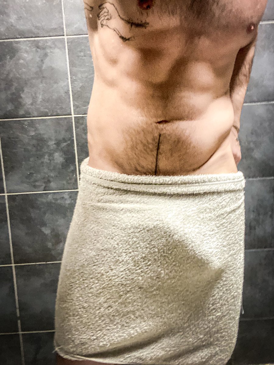 versa69xxl's tweet photo. Je publie la vidéo à 100 RT ! 🔥🚿🍆 https://t.co/VVeYM7l6Jz